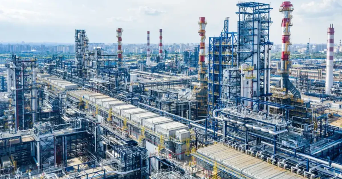 Ільський НПЗ після атаки FP-1: підтверджені дані про удар і завод