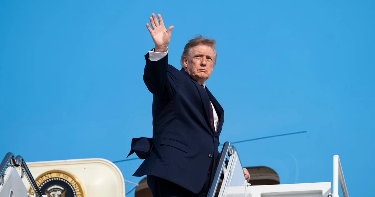Трамп оголосив чотири етапи поставок російського дизелю і заявив про контроль США над Ормузькою протокою