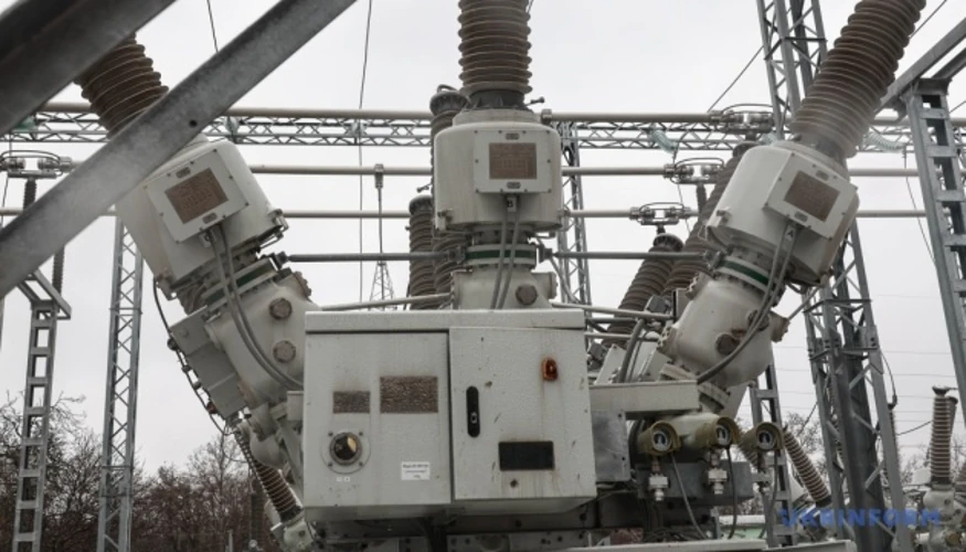 Ілюстративне зображення наслідків удару по енергетичному об'єкту в Кременці 16 жовтня 2026 року.